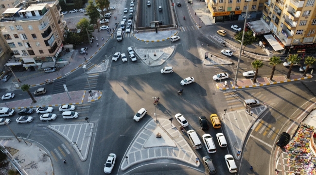 Uçaksavar kavşağında trafiğe rahatlatan çalışma 