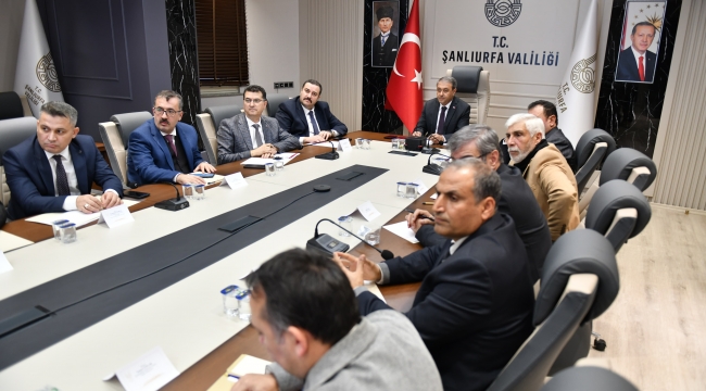 Vali Şıldak, pamukta kaliteli ve verimin artırılması için paydaşlarla bir araya geldi 