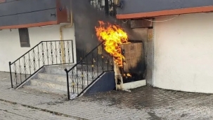 Viranşehir'de elektrik trafosu yandı