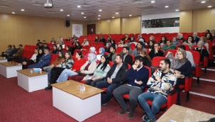 "Yenidoğan Ünitelerinde Aile Merkezli Bakım" Paneli Gerçekleşti