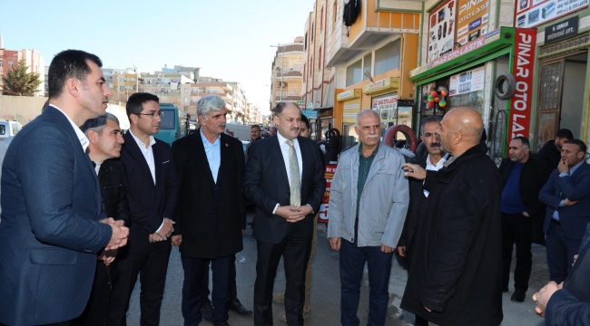 Başkan Gülpınar, Esnafı Ziyaret Edip Asfalt Çalışmalarını İnceledi 