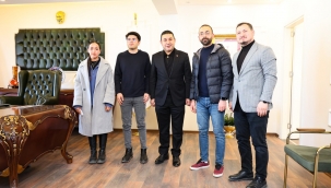 Başkan Özyavuz'u ziyaret ederek havadis-i mektep gazetesini takdim ettiler