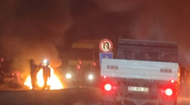 Eyyübiye'de elektrik protestosu yol kapattırdı 