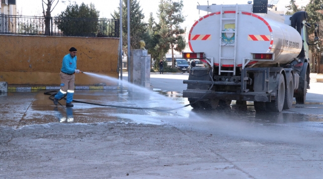Haliliye Belediyesi, Eğitim Öncesi Temizlik Atağını Okullarda Sürdürüyor 