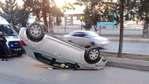 Haliliye'de otomobil takla attı!