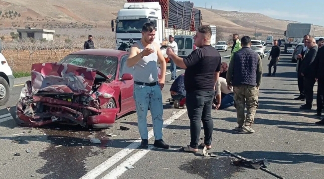 Şanlıurfa- Birecik yolunda feci kaza: 9 yaralı