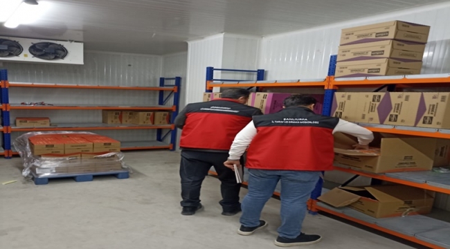 Şanlıurfa'da Tarihi Geçmiş Bin 700 Koli Cips Ele Geçirildi