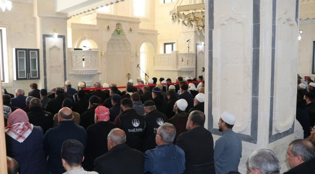 Yeşil kubbe cami ibadete açıldı