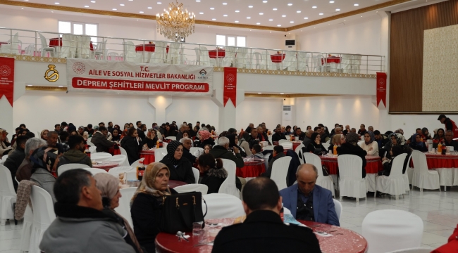 Başkan Gülpınar Asrın Felaketi'nin Yıldönümünde Adıyaman'da Depremzede Aileleri Yalnız Bırakmadı