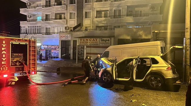 Halfeti'de Kundaklanan Araç Kullanılamaz Hale Geldi!