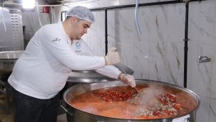 Haliliye Belediyesi Sıcak Yemek Dağıtımı İle Gönüllere Dokunuyor