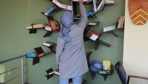 Hizmete Açılan Kitap Kafe, Gençlerin Yeni Buluşma Noktası Olacak