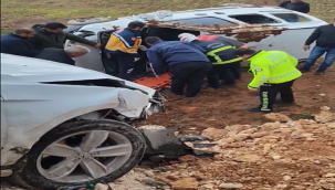 Suruç yolunda iki araç çarpıştı: 4 yaralı