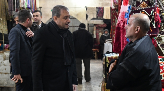 Vali Şıldak, esnafı ziyaret etti 