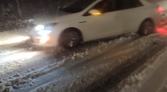 Viranşehir-Diyarbakır Yolunda Kar Engeli: Karayolları Ekipleri Seferber Oldu