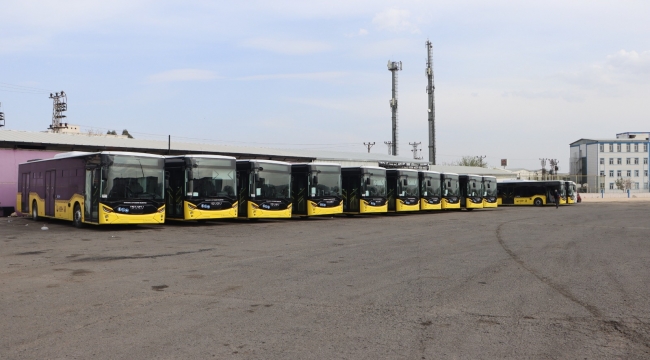 Başkan Gülpınar Sözünü Tuttu: 25 Yeni Otobüs Urfa'ya Getirildi 