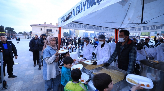 Büyükşehir İftar Çadırları Paylaşmanın Ve Dayanışmanın Adresi Oldu