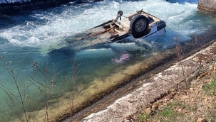 Eyyübiye'de otomobil sulama kanalına düştü 3 yaralı