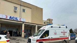 Şanlıurfa'da hafif ticari aracın şarampole devrildi, 1 ölü, 2 yaralı