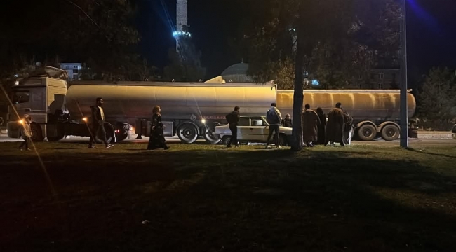 Viranşehir'de Tır İle Otomobil Çarpıştı, 1 Yaralı