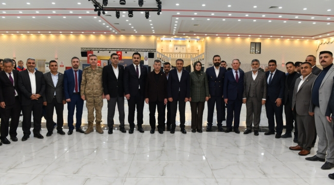 Viranşehir, Valilik tarafından düzenlenen iftar programına bir araya geldi 