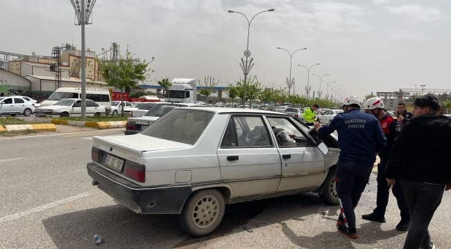 Akçakale yolunda kaza, 8 yaralı