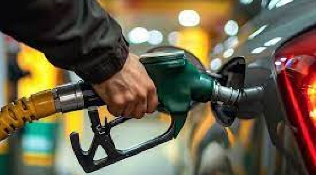 Benzin ve motorine büyük indirim bekleniyor!