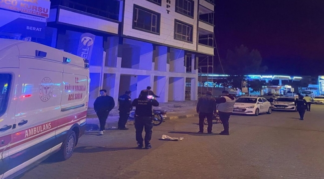 Halfeti'de İnşaattan Sarkan İp, Motosikleti Savurdu
