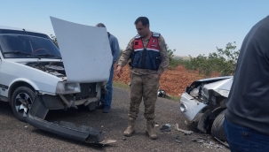 Şanlıurfa'da İki Araç Çarpıştı, 1 Yaralı