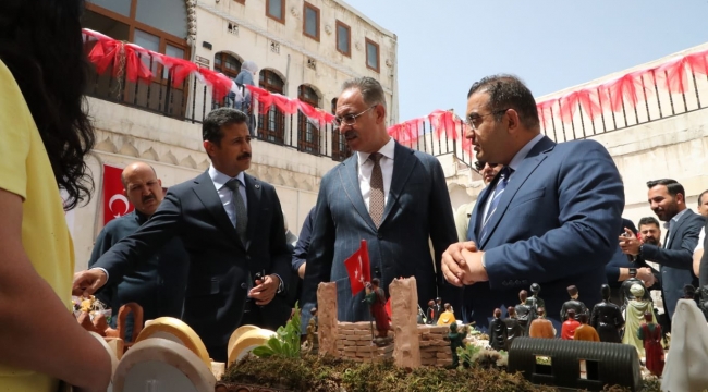 Şanlıurfa'da Kadınlar El Emeği Ürünlerini Sergilendi