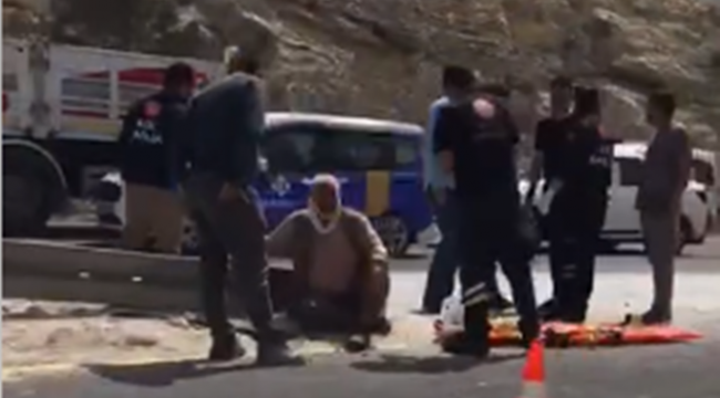 Şanlıurfa'da Minibüsü İle Otomobil Çarpıştı: 2 Yaralı