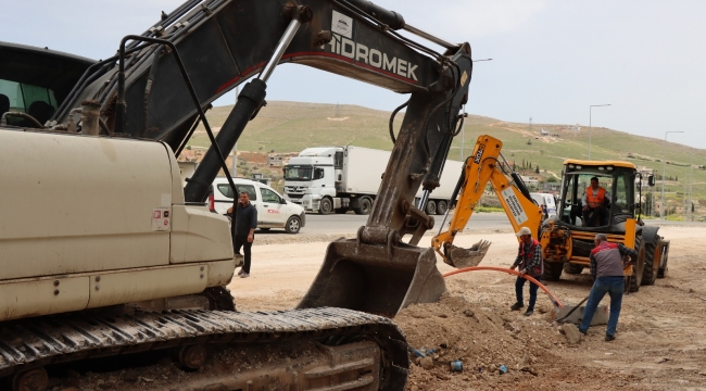 Suruç'ta Sıcak Asfalt Çalışmaları Devam Ediyor 