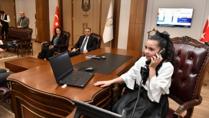 Vali Çiçek'ten Anlamlı Mesaj