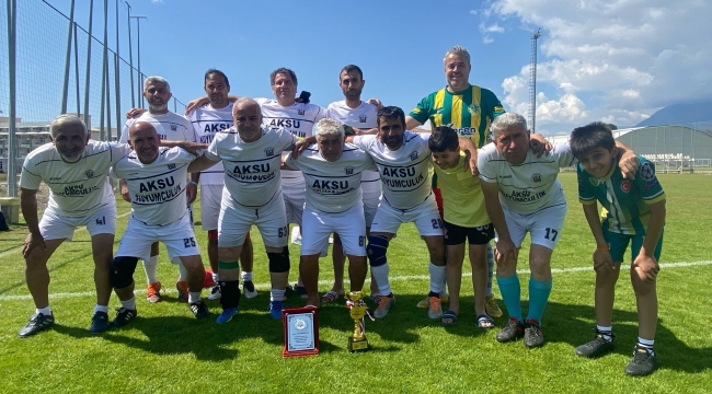 Viranşehir Masterler Kupaya Doymuyor: "Bay Gol" Yine Gol Kralı Oldu