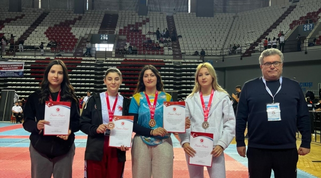 Akaltun kardeşler Kıck Boks Dünya Kupasına damgasını vurdular