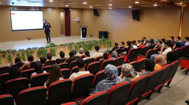 Haliliye Belediyesi, Eğitimler İle Gençlerin Yanında Oluyor