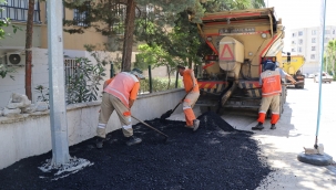 Haliliye Belediyesi'nden Paşabağı Mahallesi'ne Sıcak Asfalt Çalışması