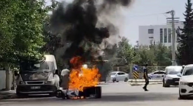 Haliliye'de Motosiklet Alev Aldı