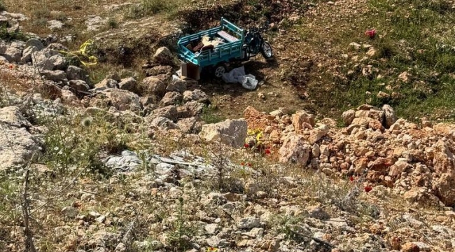 Şanlıurfa'da motosiklet uçuruma yuvarlandı, 1 ölü, 2 yaralı