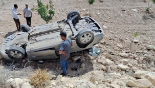 Şanlıurfa'da Otomobil Şarampole Uçtu: 1 Yaralı