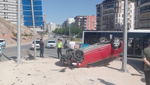 Şanlıurfa'da Otomobil Takla Attı