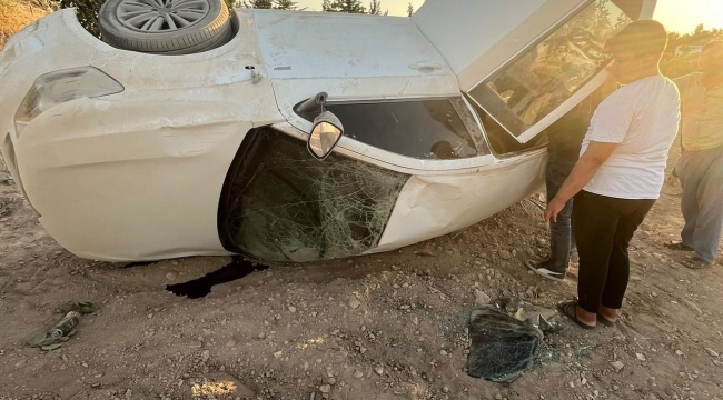 Birecik'te otomobil takla attı, 4  yaralı 