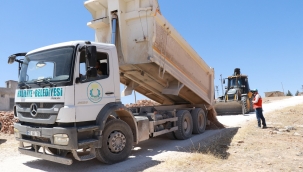 Haliliye Belediyesi'nden Büyük Mirdesi Kırsal Mahallesine Yol Hizmeti
