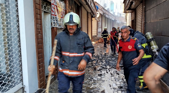 Şanlıurfa'da fişek deposunda yangın 