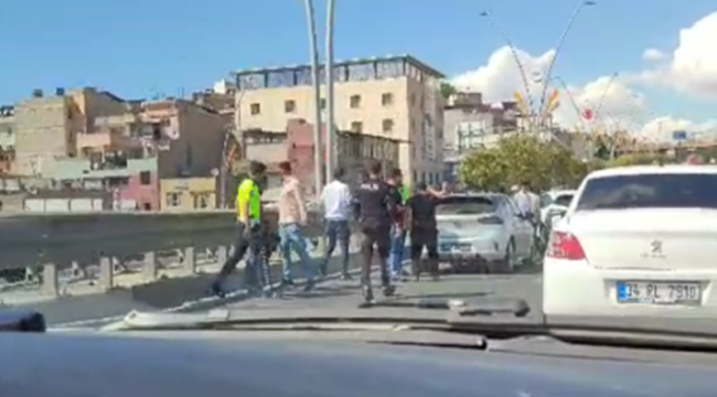 Şanlıurfa'da Zincirleme Kaza, 2 Yaralı