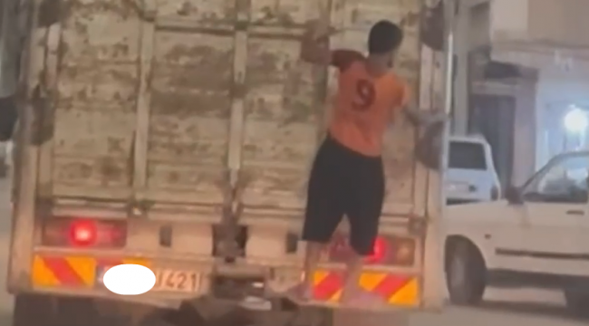 Sulama Aracına Binen Çocuklar Yürekleri Ağızlara Getirdi