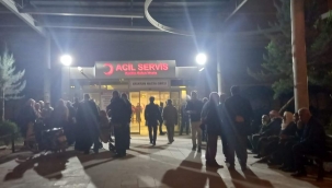 Suruç'ta parkta oyun oynayan 6 yaşındaki küçük çocuk başına isabet eden yorgun mermiyle ağır yaralandı.