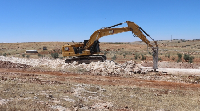Halfeti-Bozova Arasındaki 39 Km'lik Grup Yolu Asfaltla Buluşuyor