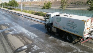  Haliliye'de Temizlik Seferberliği Sürüyor: 83 Araçlık Filo Günün İlk Işıklarıyla Sahada