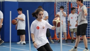 Şanlıurfa Büyükşehir Belediyesi'nden Çocuklara Profesyonel Basketbol Eğitimi